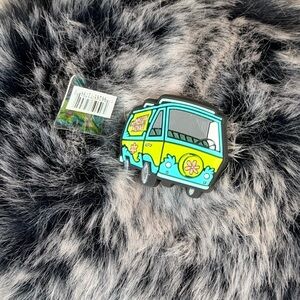 Mystery inc van croc charm